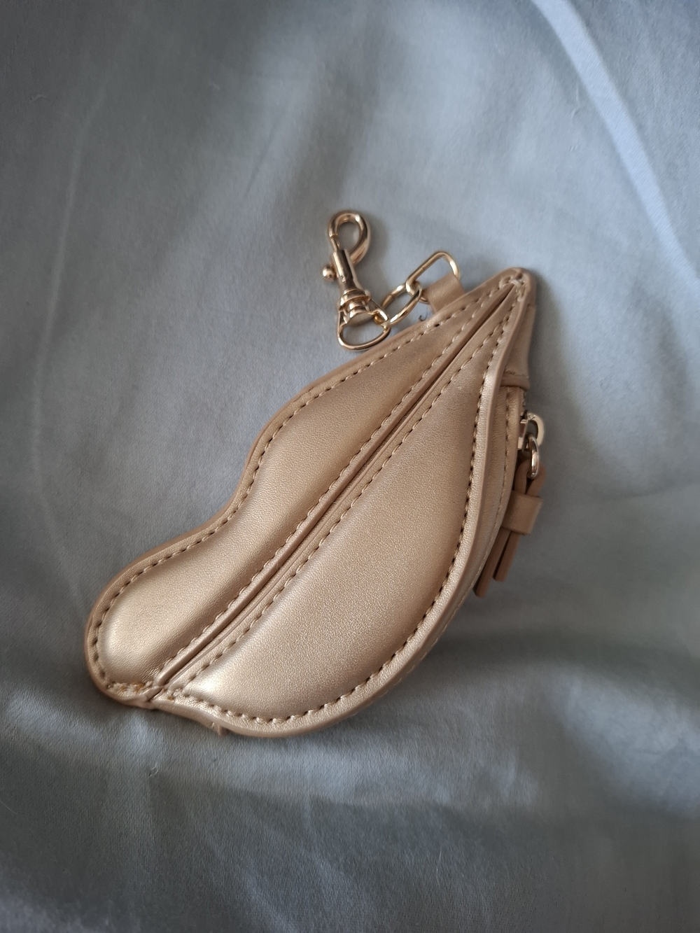 Diane von Furstenberg Metallic Gold Lips Keychain Coin Pouch